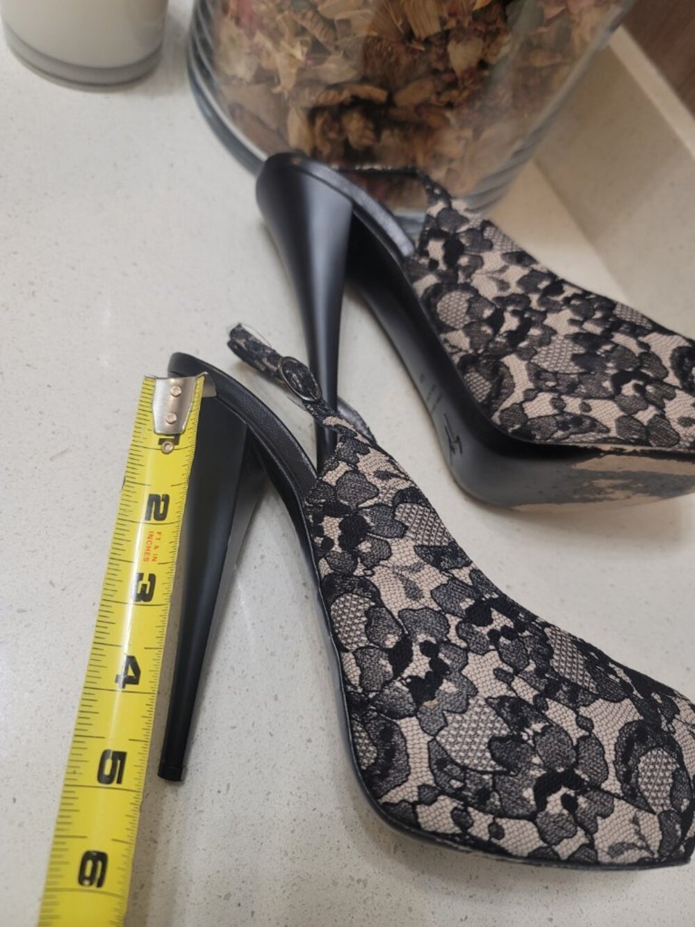 GIUSEPPE ZANOTTI Gold & Black Lace Slingback Heels Sz 40 EU/9.5 - Picture 10 of 10